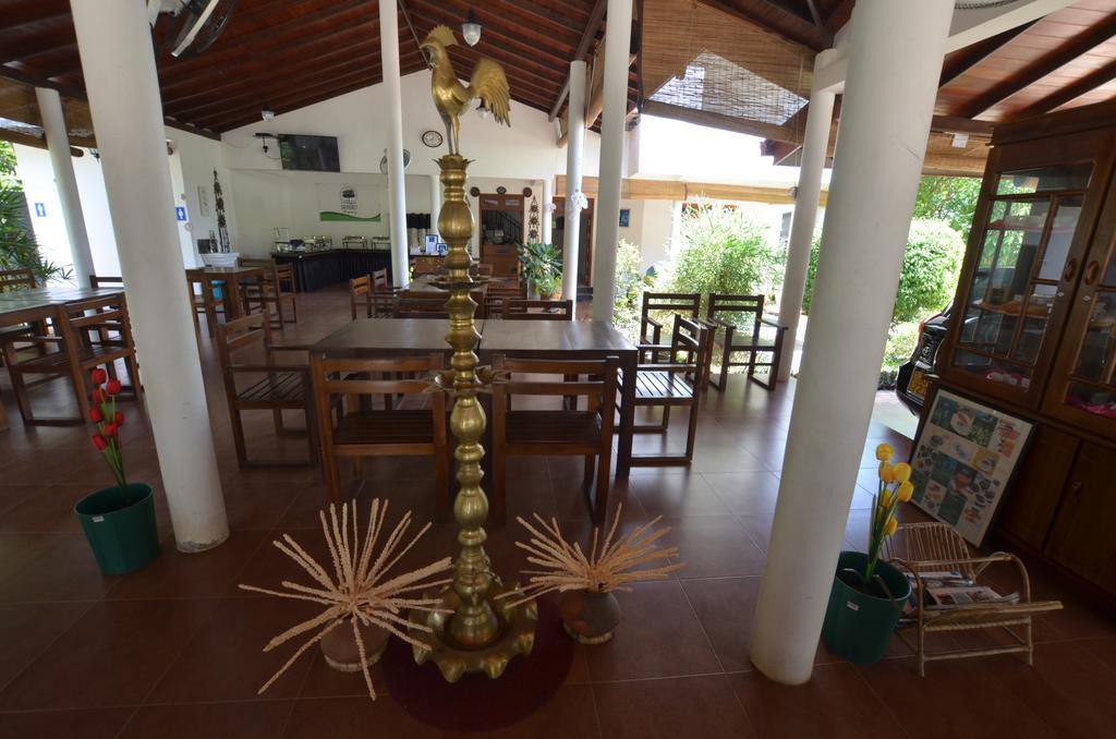 Sihilro Regency Hotel ウダワラウェ エクステリア 写真